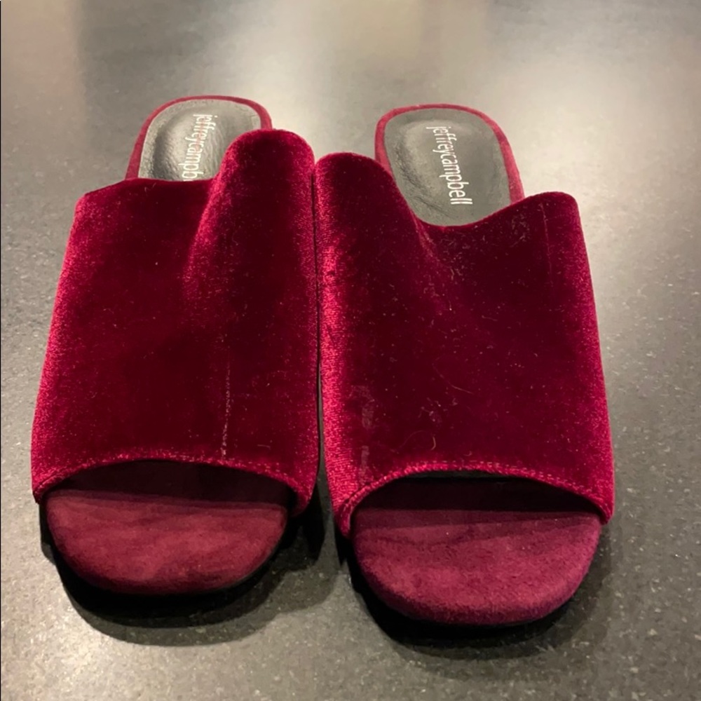 Jeffrey Campbell velvet slides size 7 |  2.5” heel